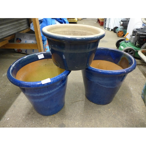 2228 - Three blue glazed planters