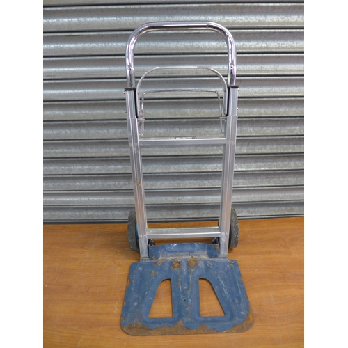 2280 - An Einhell BTHT90 folding sack trolley