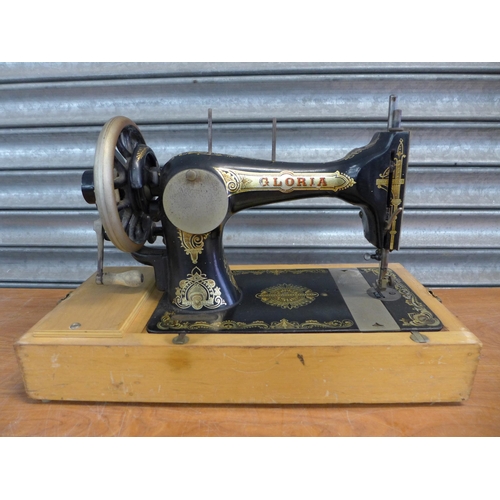 2297 - A vintage Gloria (988156) sewing machine with hard case