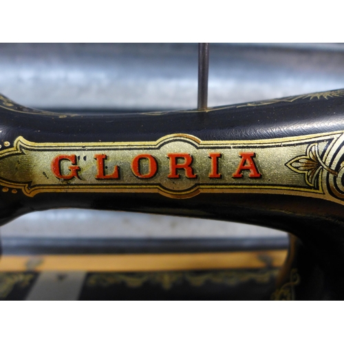 2297 - A vintage Gloria (988156) sewing machine with hard case