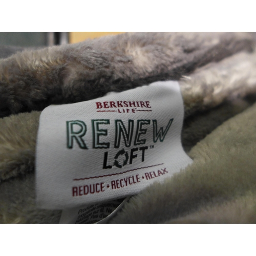 3009 - Two Renew Loft Blankets (319-802)  * This lot is subject to vat