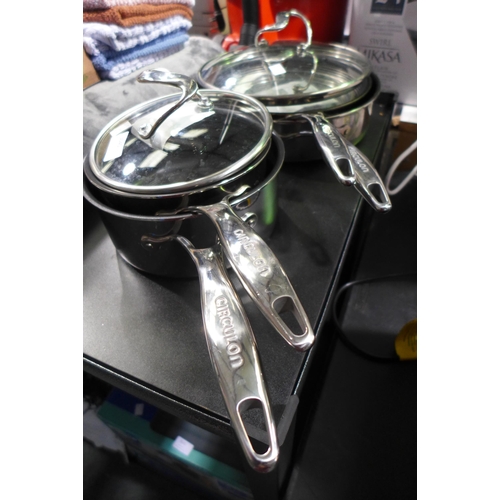 3040 - Circulon Cookware Set, original RRP  £149.99 + VAT  *Item is subject to VAT(319-258)