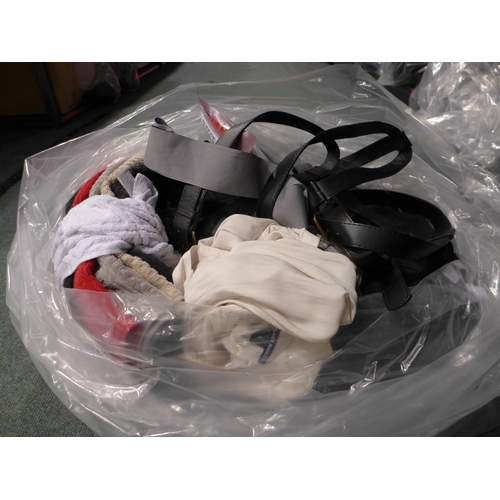 3164 - Assortment of ladies clothing, mainly leggings & quantity of KitchenAid mitts and towels *This lot i... 