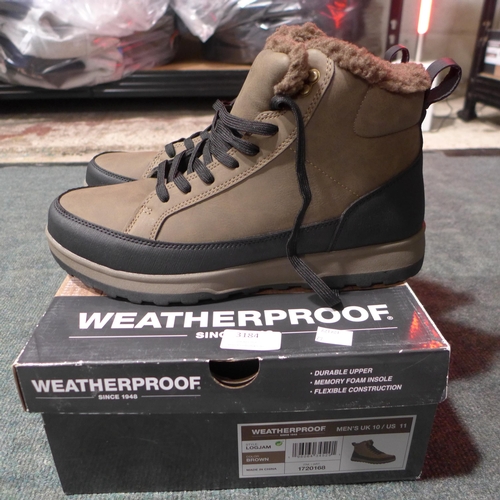 3177 - Pair of men's weatherproof brown boots - UK size 10 * this lot is subject to VAT