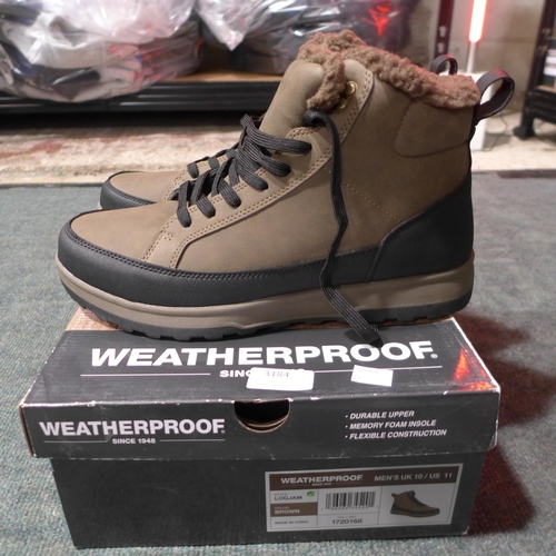 3185 - Pair of men's weatherproof brown boots - UK size 10 * this lot is subject to VAT