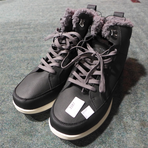 3187 - Pair of men's weatherproof dark grey boots - UK size 11 (no box) * this lot is subject to VAT