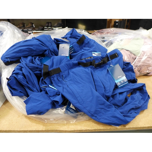 3253 - Quantity of men's Blue Berghaus Lomaxx pants - Mixes sizes. *This lot is subject to VAT