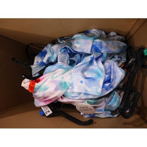 3262 - Large quantity of kid's two-piece tie-dye shorts and top sets - Mixed sizes and colours. *This lot i... 