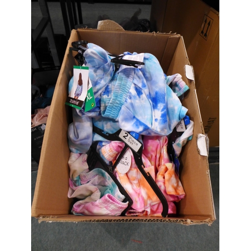 3263 - Large quantity of kid's two-piece tie-dye shorts and top sets - Mixed sizes and colours. *This lot i... 