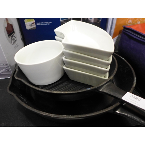 3289 - 5 Dishes and Cast Iron Grill & Skillet   *Item is subject to VAT(319-504,505)