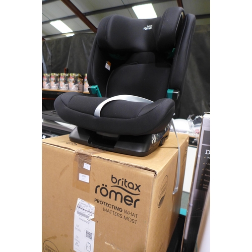 3292 - Britax Evolvafix Carseat, original RRP  £149.99 + VAT  *Item is subject to VAT(319-508)