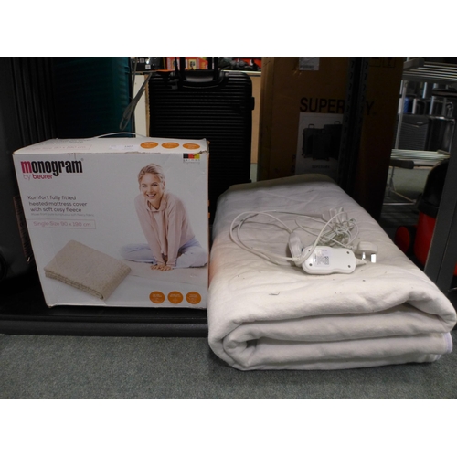 3307 - Husky Fur Heated Throw and Beurer Komfort Single Blanket *Item is subject to VAT(319-490,522)