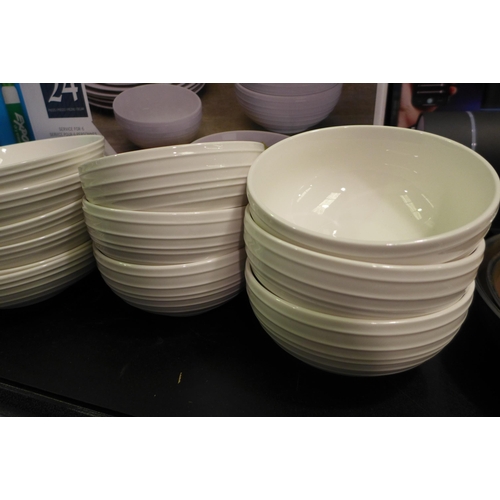 3317 - Mikasa Dinnerware  *Item is subject to VAT(319-463)