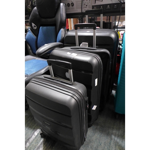 3393 - At Bon Air 3Pc Black Luggage Set , original RRP  £120.83 + VAT  *Item is subject to VAT(319-407)