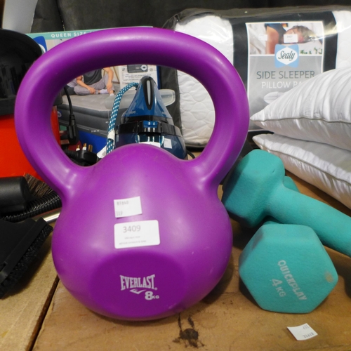 3409 - Everlast  8kg Kettle Bell And 3x Mixed Dumbbells *Item is subject to VAT(319-127)