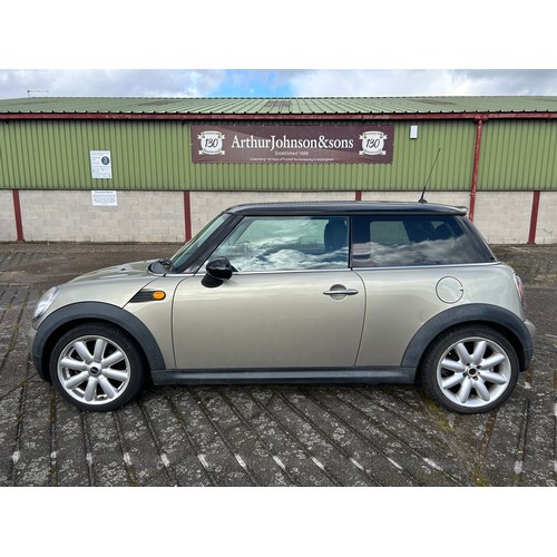 2391 - Mini Cooper EURO4 2007 with a manual gearbox HJ07 MKX 1598cc MOT 20.07.24 - 101139 recorded miles - ... 