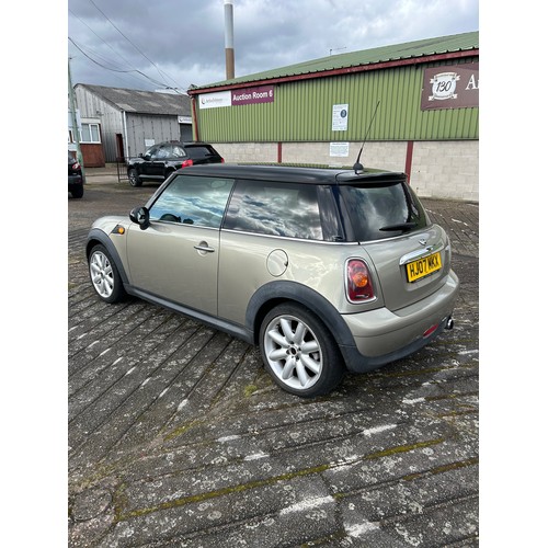 2391 - Mini Cooper EURO4 2007 with a manual gearbox HJ07 MKX 1598cc MOT 20.07.24 - 101139 recorded miles - ... 