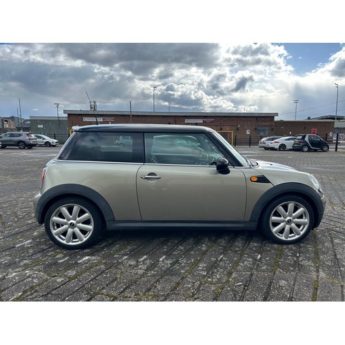 2391 - Mini Cooper EURO4 2007 with a manual gearbox HJ07 MKX 1598cc MOT 20.07.24 - 101139 recorded miles - ... 