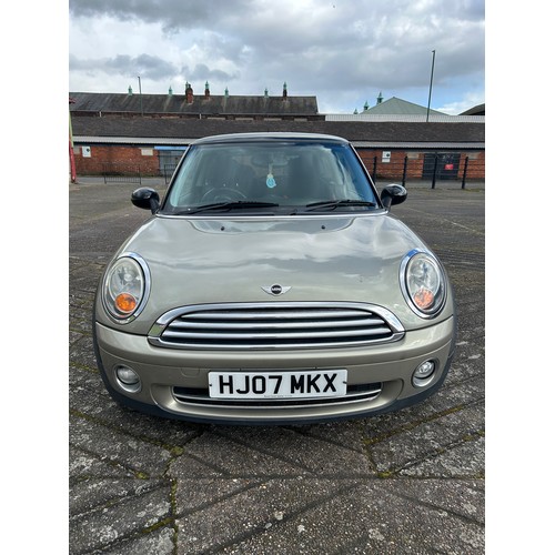 2391 - Mini Cooper EURO4 2007 with a manual gearbox HJ07 MKX 1598cc MOT 20.07.24 - 101139 recorded miles - ... 