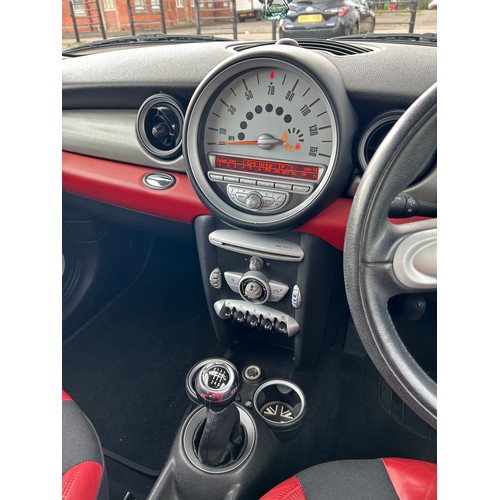 2391 - Mini Cooper EURO4 2007 with a manual gearbox HJ07 MKX 1598cc MOT 20.07.24 - 101139 recorded miles - ... 