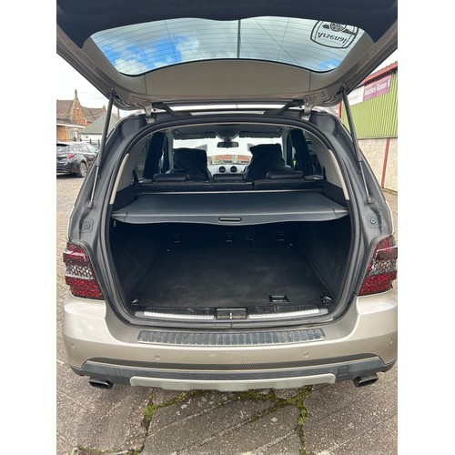 2392 - Mercedes ML320 CDi Sport 2005 with an automatic gearbox  FL55 VVG 2987cc  Diesel MOT 21.09.24 (disab... 