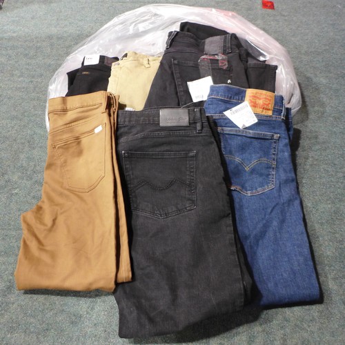 3172 - Assortment of men's jeans and trousers incl; Orvis & Replay, mixed sizes, colours, etc.*This lot is ... 