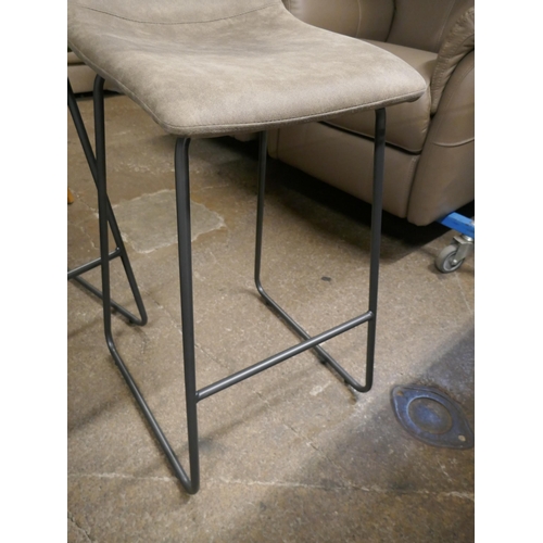 1409 - A pair of light grey Hanna barstools