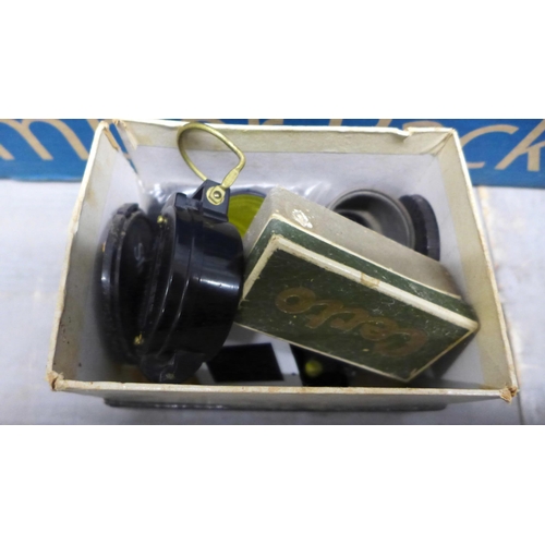 1149 - A Vivitar Series 1 70-210mm camera lens, other lenses, binoculars including Deraisme Militaire, Prin... 