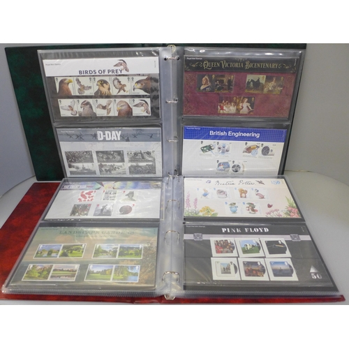 666 - Great Britain 2015-2019 commemorative presentation packs in two albums, 71 packs with all stamps int... 