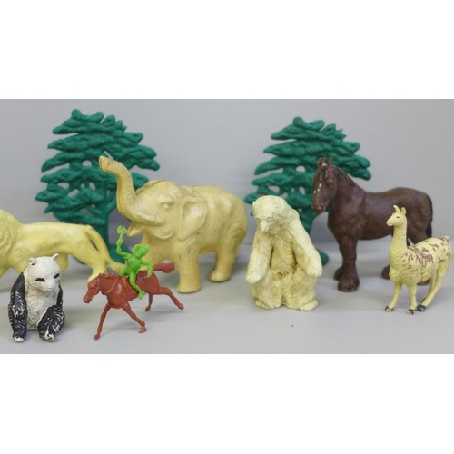 674 - A collection of over 100 plastic animals, figures and accessories, mostly made by Britains Ltd., Eng... 