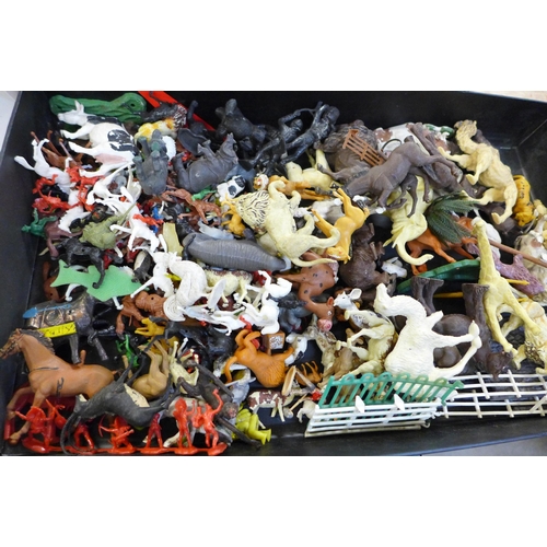 674 - A collection of over 100 plastic animals, figures and accessories, mostly made by Britains Ltd., Eng... 