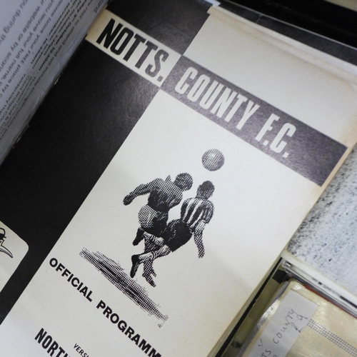 721 - A collection of Notts County football programmes (home 1950s, 1960s, 1970s / away 1948-68), plus 195... 