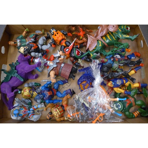 725 - A collection of nineteen original Mattel He-Man/Masters of the Universe articulated figures from the... 