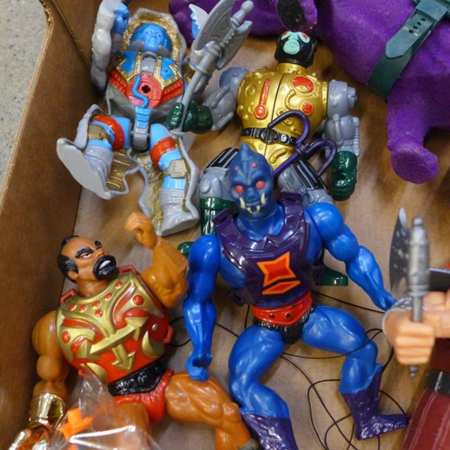 725 - A collection of nineteen original Mattel He-Man/Masters of the Universe articulated figures from the... 