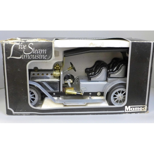 736 - A Mamod live steam limousine, in original box