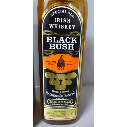 789 - A bottle of Black Bush Bushmills Special Old Irish Whiskey, boxed