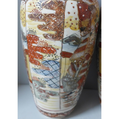 811 - A pair of Japanese Satsuma vases, 36cm