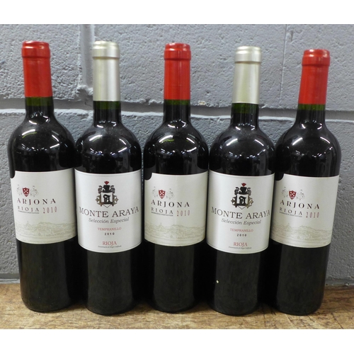 813 - Five bottles of Rioja, two Monte Araya Selection Especial, 2010 and three Arjona 2010