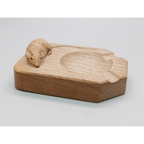 852 - A Mouseman ashtray