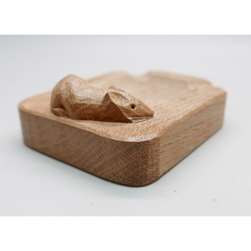 852 - A Mouseman ashtray