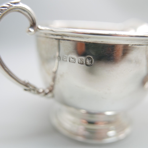 854 - A silver cream and sugar, 193g