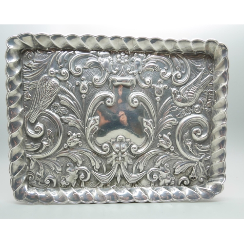 859 - An embossed silver tray, Chester 1908, 163g, 17.5cm x 23cm