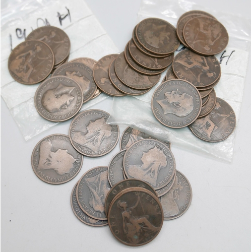 906 - Twelve Victorian pennies, seventeen 1912 pennies (Heaton Mint) and seven 1919 pennies (Heaton Mint)