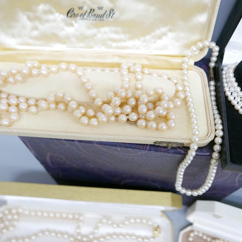 919 - Boxed pearls including Lotus and silver mounted