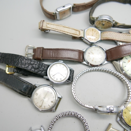 921 - Lady's and gentleman's mechanical wristwatches