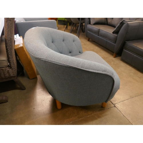 1305 - A grey upholstered buttoned armchair