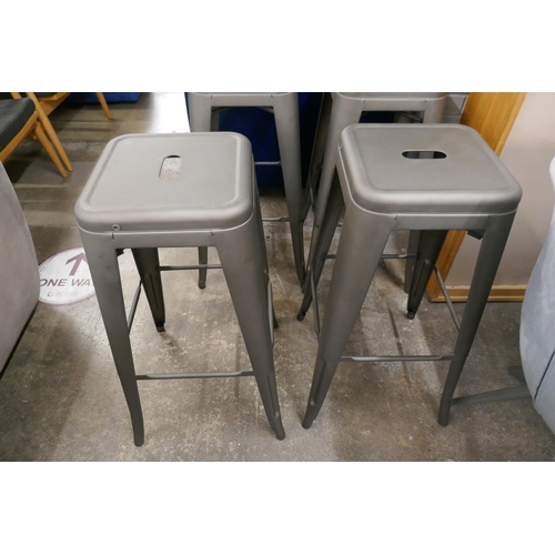 1365 - A pair of rustic Tolix style stools