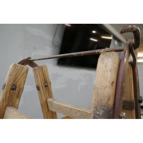 1395 - A pair of stripped pine display ladders