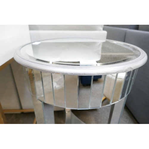 1480 - A circular mirrored lamp table