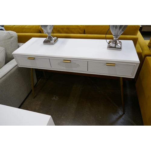 1485 - A white three drawer console table with gold legs